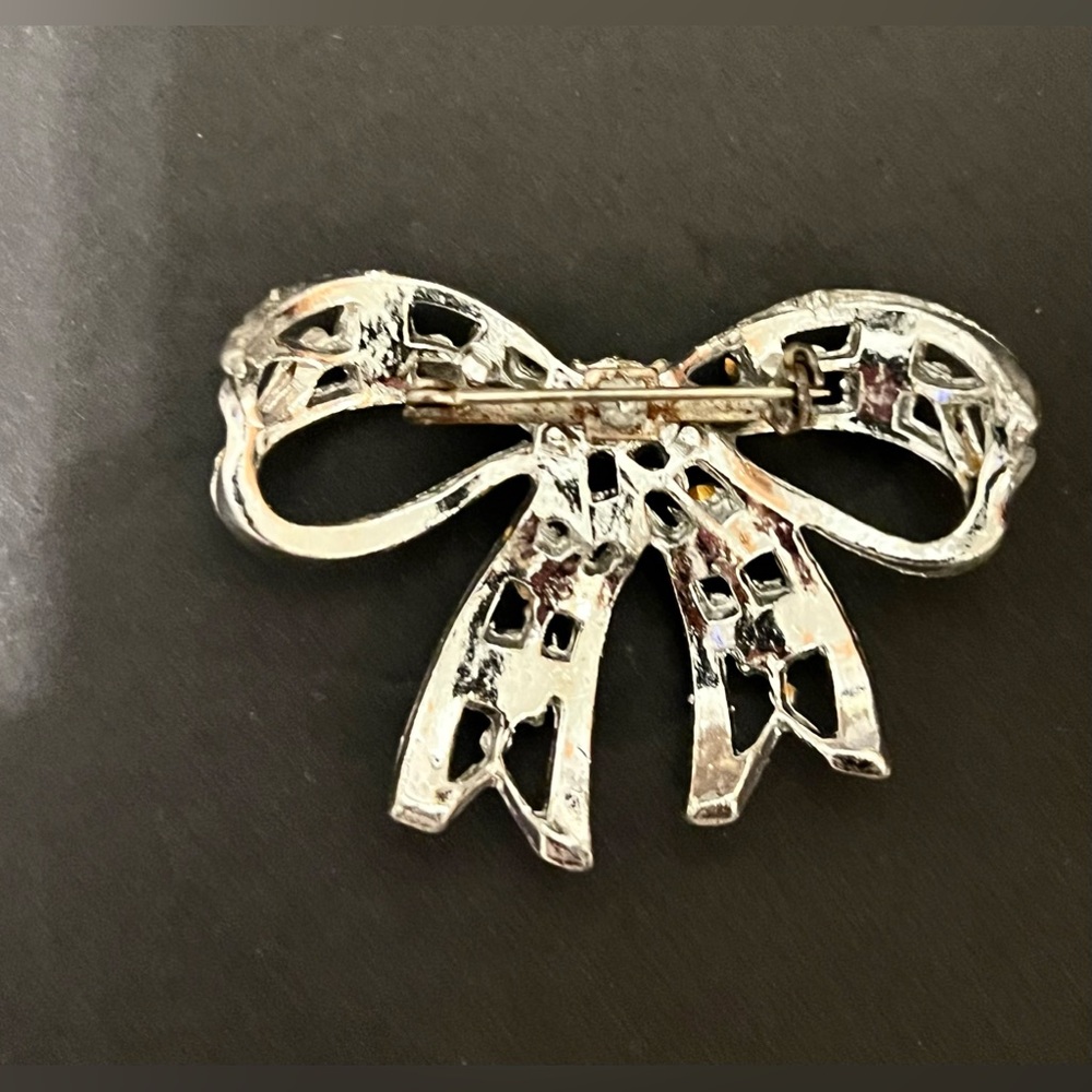 Vintage Rhinestone Bow Pin Brooch - Picture 3 of 4